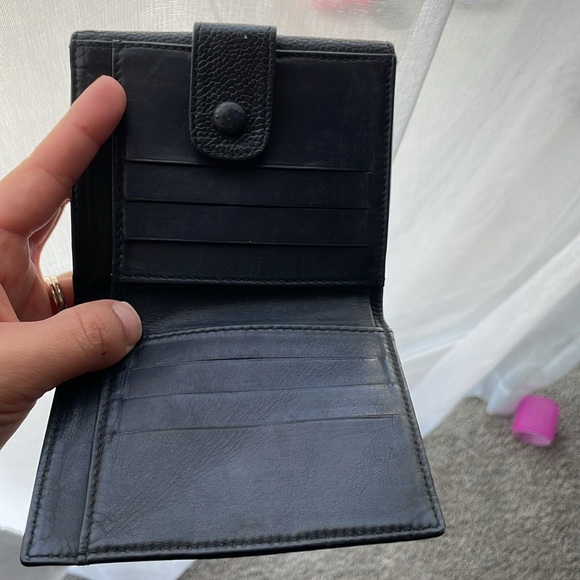 Chanel Black Caviar Bifold wallet - Picture 8 of 8